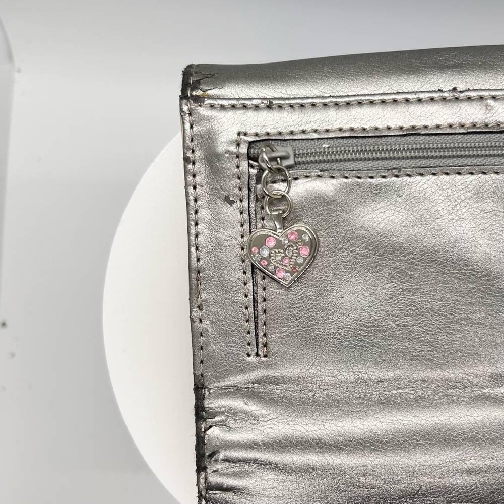 Kathy Van Zeeland Silver Metallic Wallet with Heart Accent Y2K - Picture 7 of 16